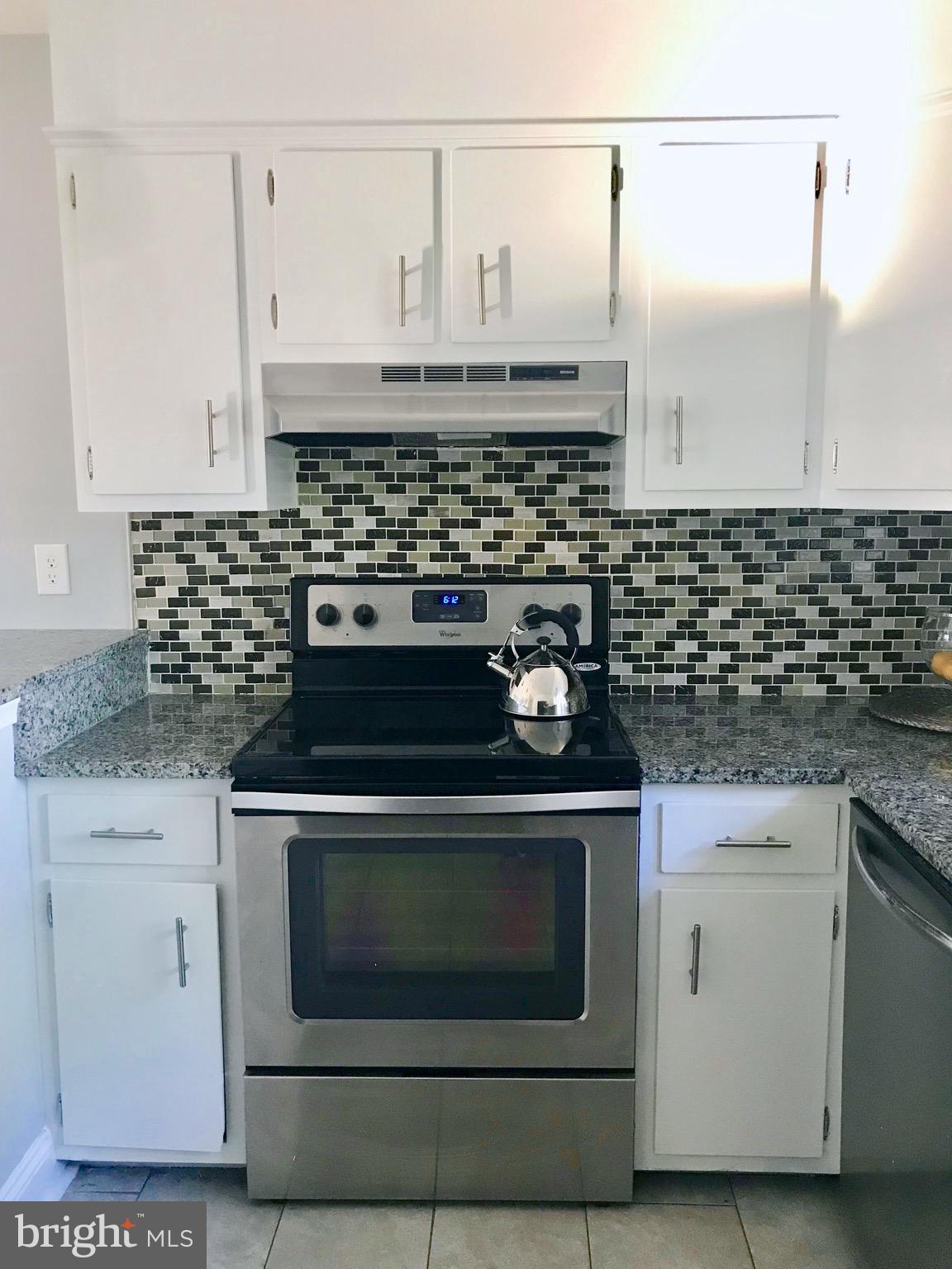 27129 Ridge Road Damascus, MD 20872 - Photo 5 of 29 KITCHEN