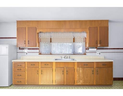 6 Albion Street Everett, MA 02149 - Photo 5 of 22