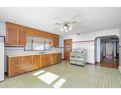 6 Albion Street Everett, MA 02149 - Photo 6 of 22