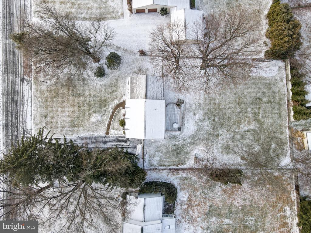 29 Holly Hill Road Richboro, PA 18954 - Photo 5 of 40 a aerial view of a house with a yard