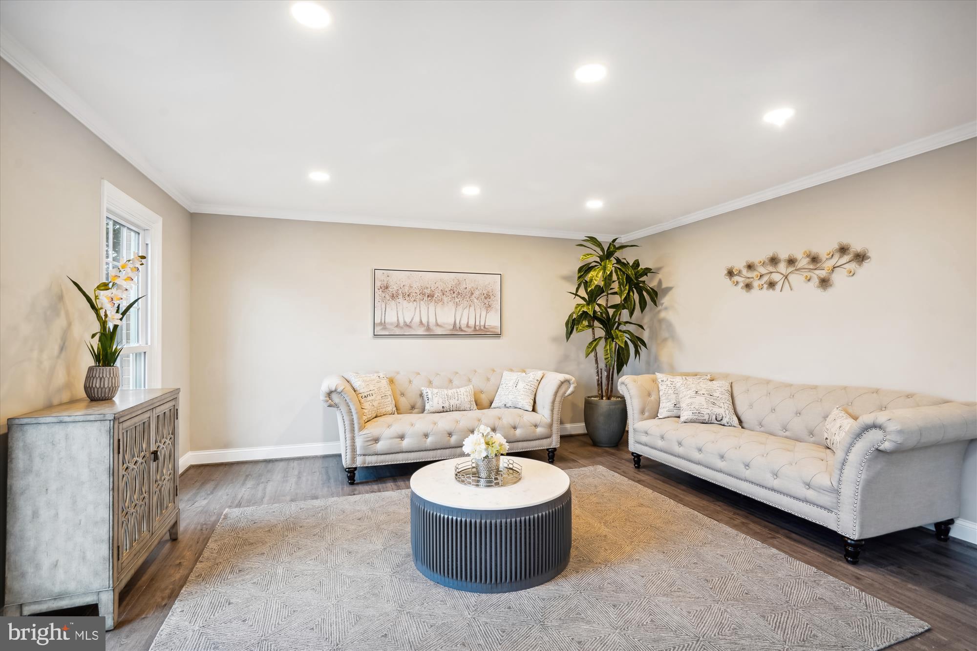 8312 Ivy Green Road Fairfax Station, VA 22039 - Photo 16 of 103 living room
