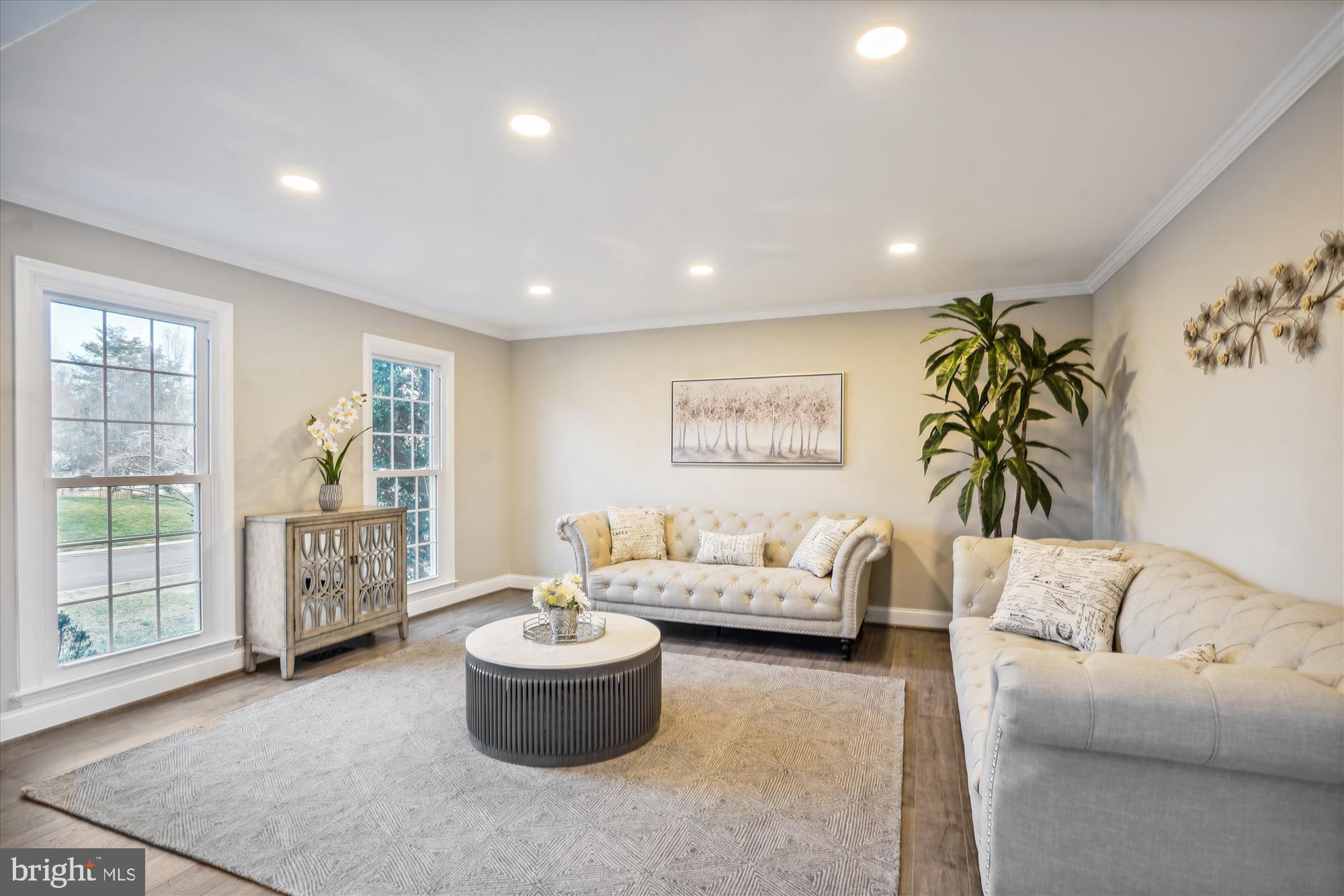8312 Ivy Green Road Fairfax Station, VA 22039 - Photo 18 of 103 Living room