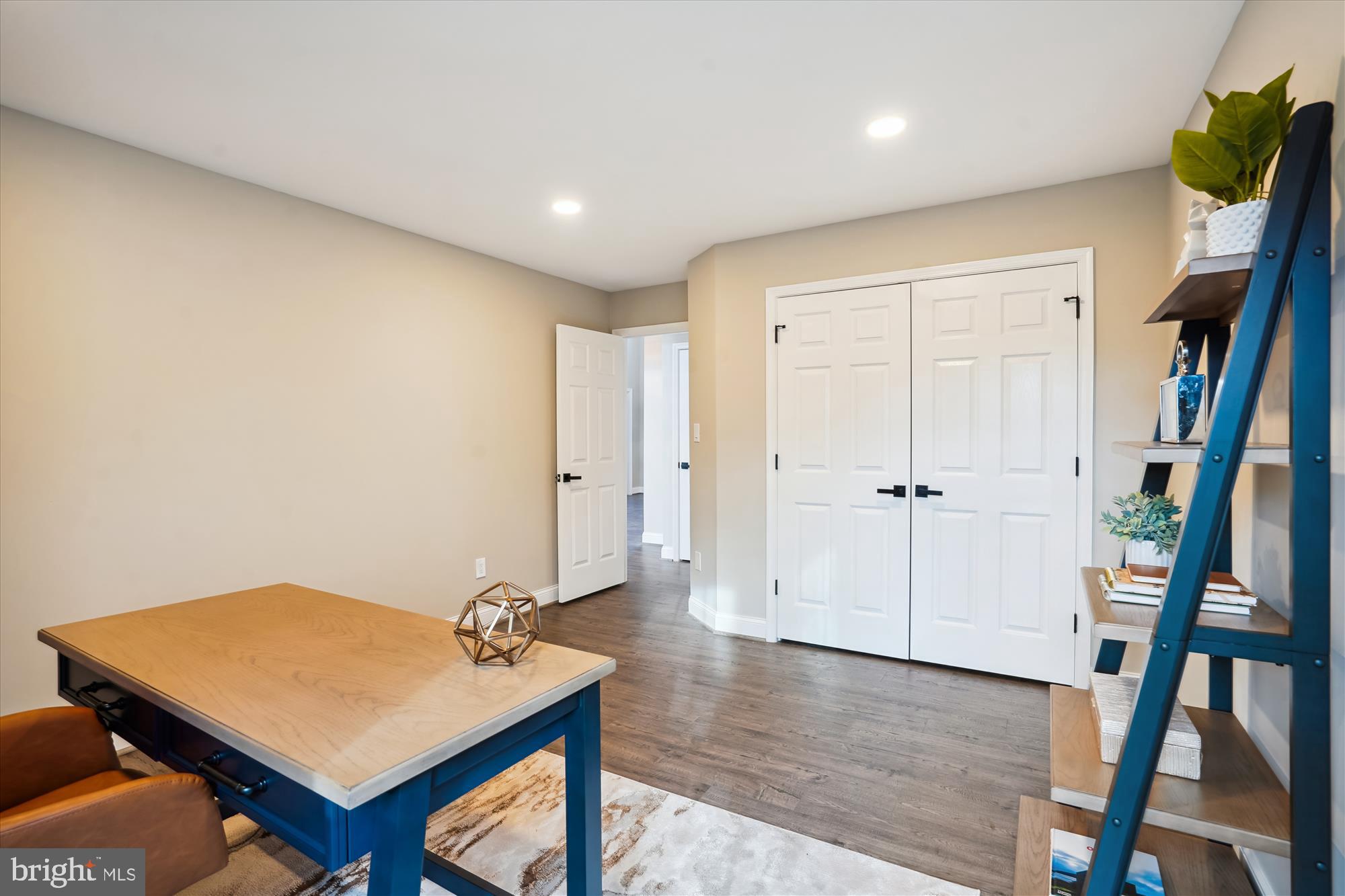 8312 Ivy Green Road Fairfax Station, VA 22039 - Photo 21 of 103 Main level office/bedroom