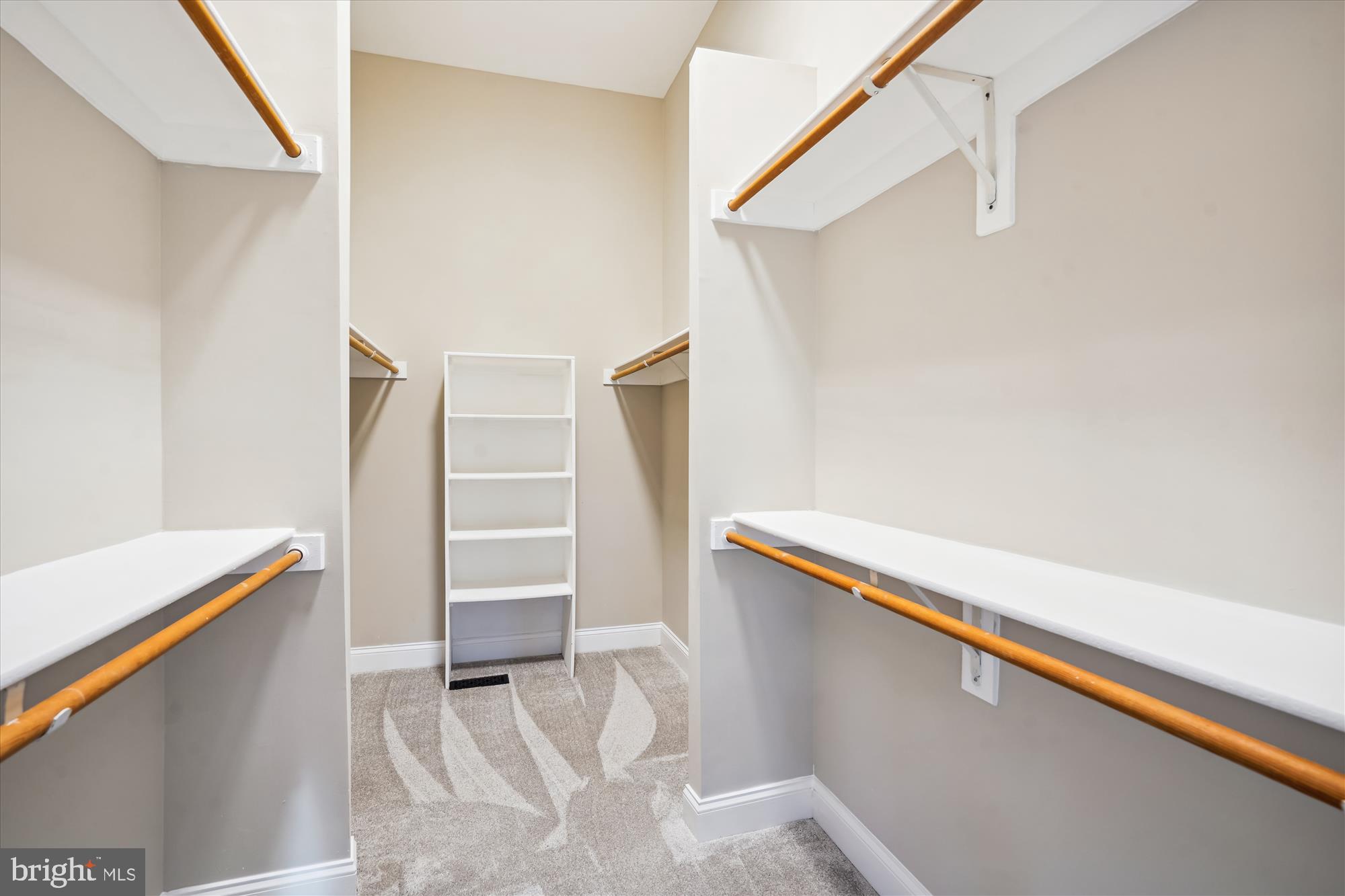 8312 Ivy Green Road Fairfax Station, VA 22039 - Photo 33 of 103 Walk in Closet - Primary bedroom