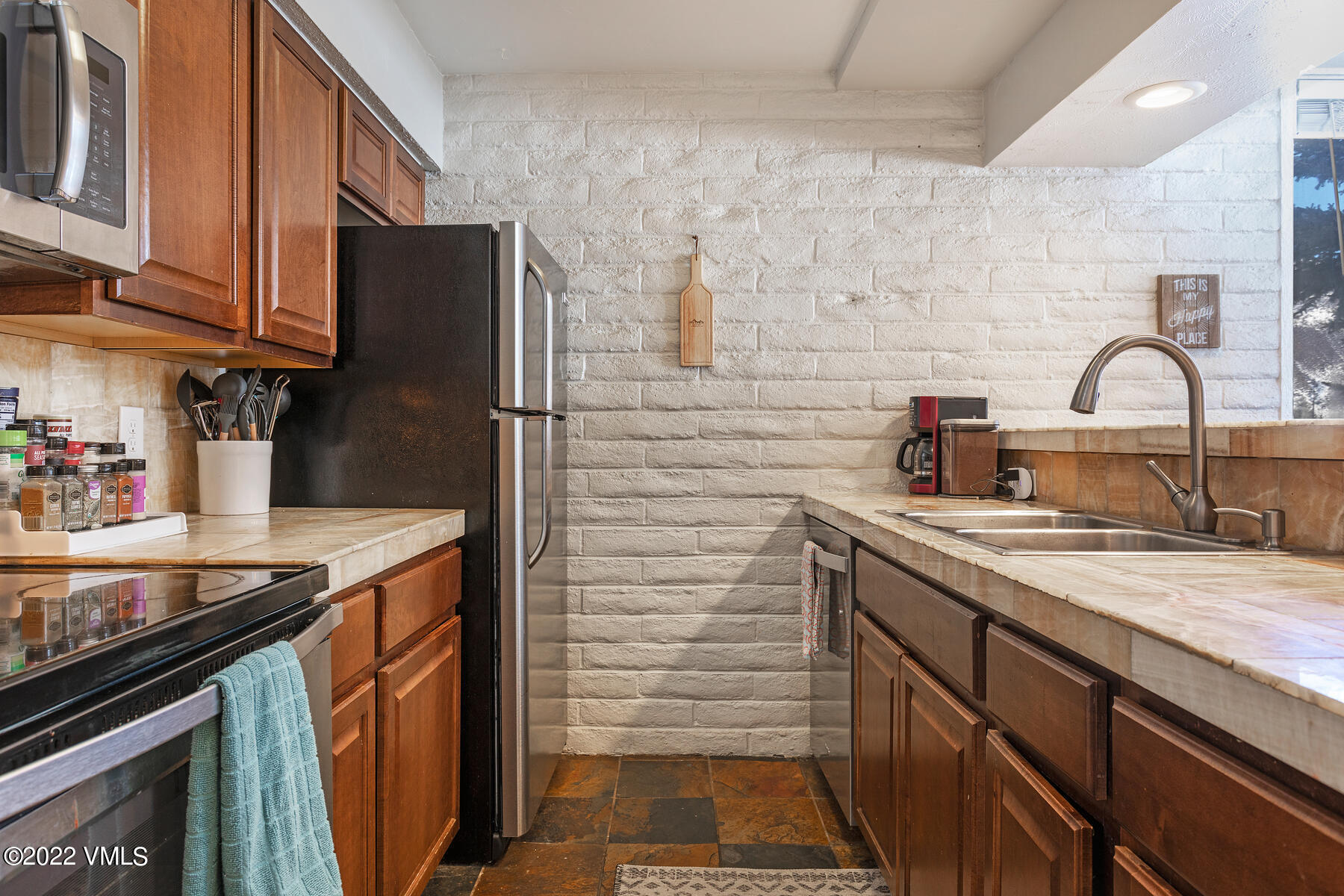 120 Gopher Road, Unit B13 Avon, CO 81620 - Photo 8 of 21 120 Gopher Rd-023-025-Kitchen-MLS_Size