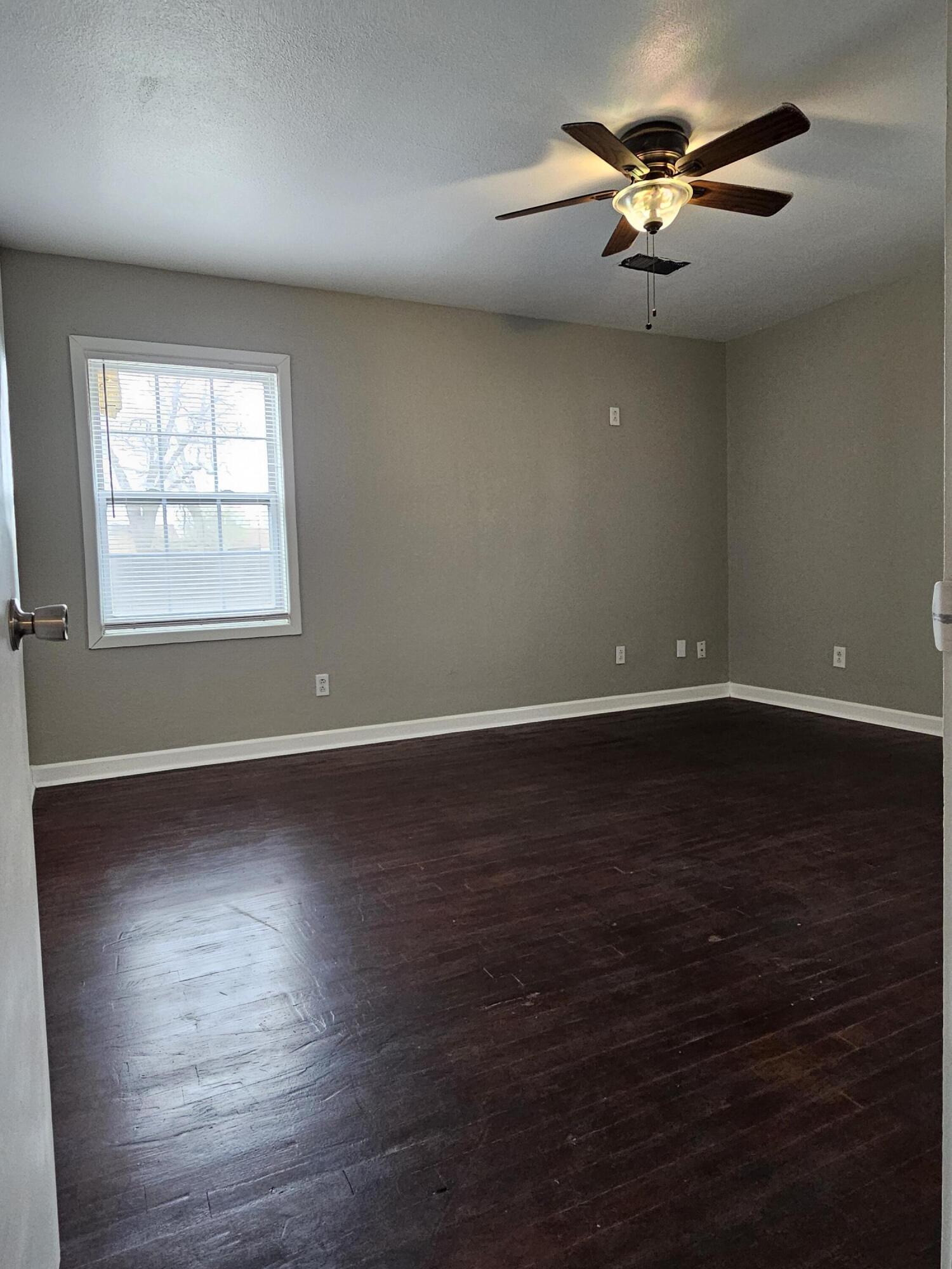 3008 45th Street Lubbock, TX 79413 - Photo 6 of 12 20250313_180048