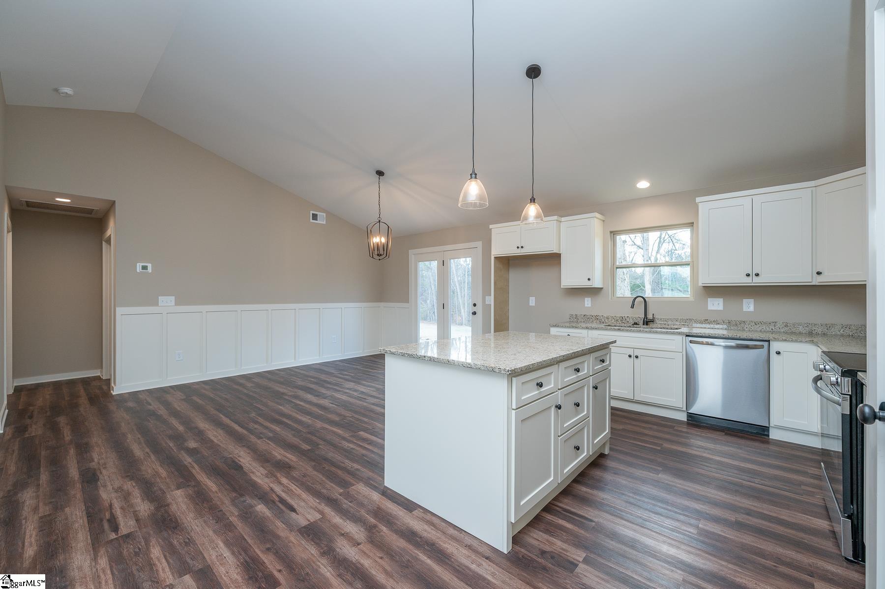 9920 Highway 252 Ware Shoals, SC 29692 - Photo 11 of 31