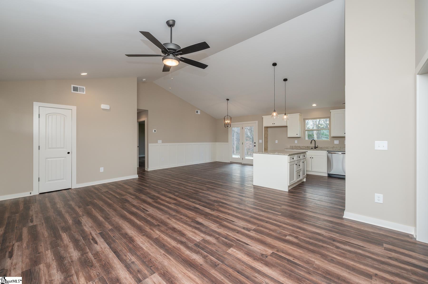 9920 Highway 252 Ware Shoals, SC 29692 - Photo 4 of 31