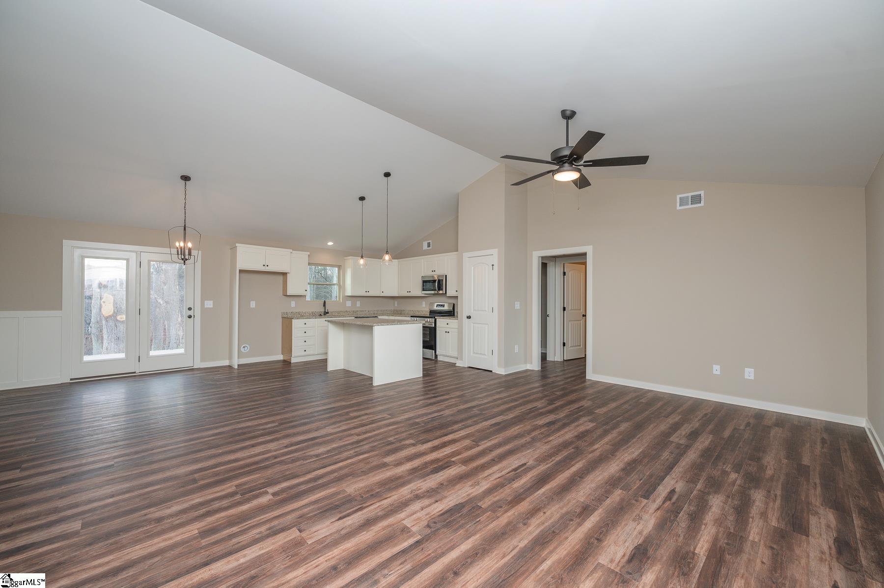 9920 Highway 252 Ware Shoals, SC 29692 - Photo 5 of 31