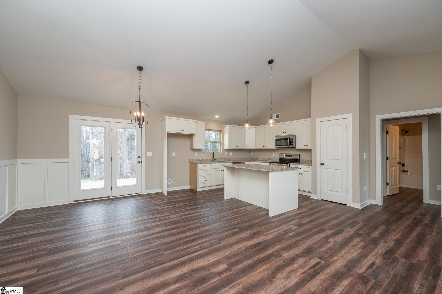 9920 Highway 252 Ware Shoals, SC 29692 - Photo 7 of 31