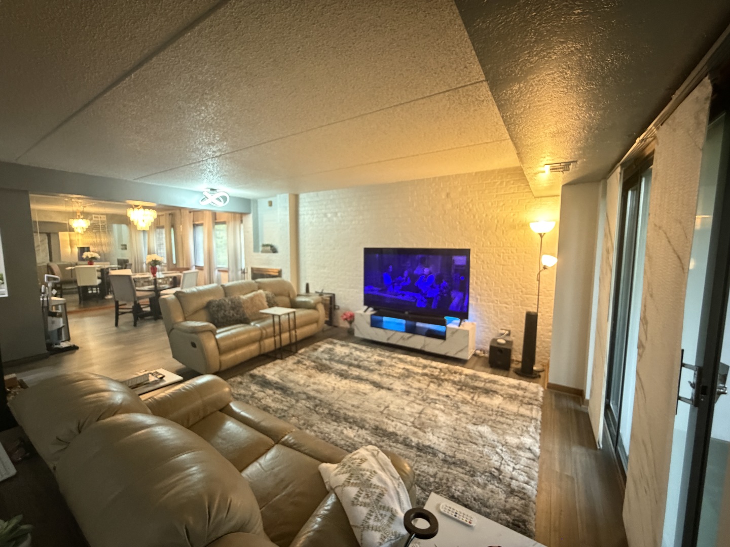 1424 Woodbridge Road, Unit 2A Joliet, IL 60436 - Photo 2 of 17