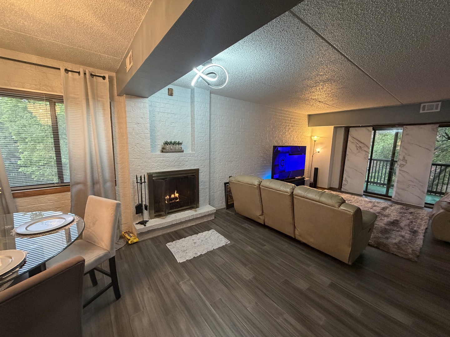 1424 Woodbridge Road, Unit 2A Joliet, IL 60436 - Photo 3 of 17
