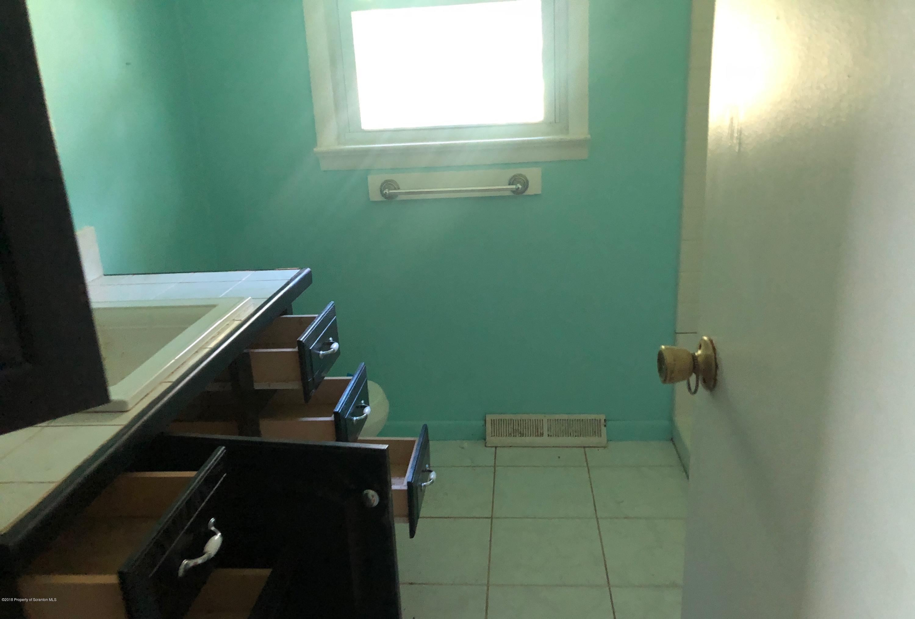 860 Lake Road New Milford, PA 18834 - Photo 3 of 14 Gallery Image 3