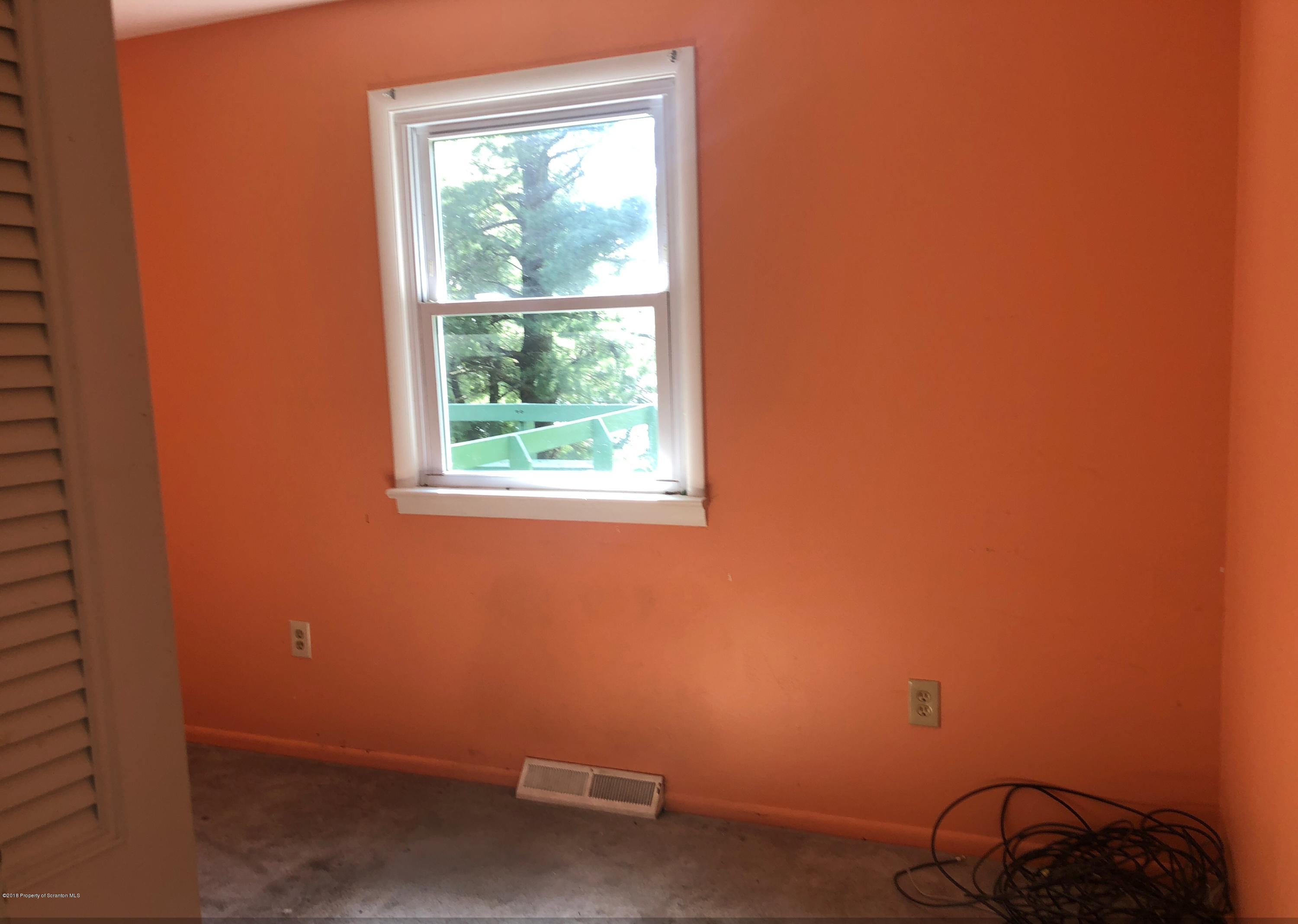 860 Lake Road New Milford, PA 18834 - Photo 6 of 14 Gallery Image 6