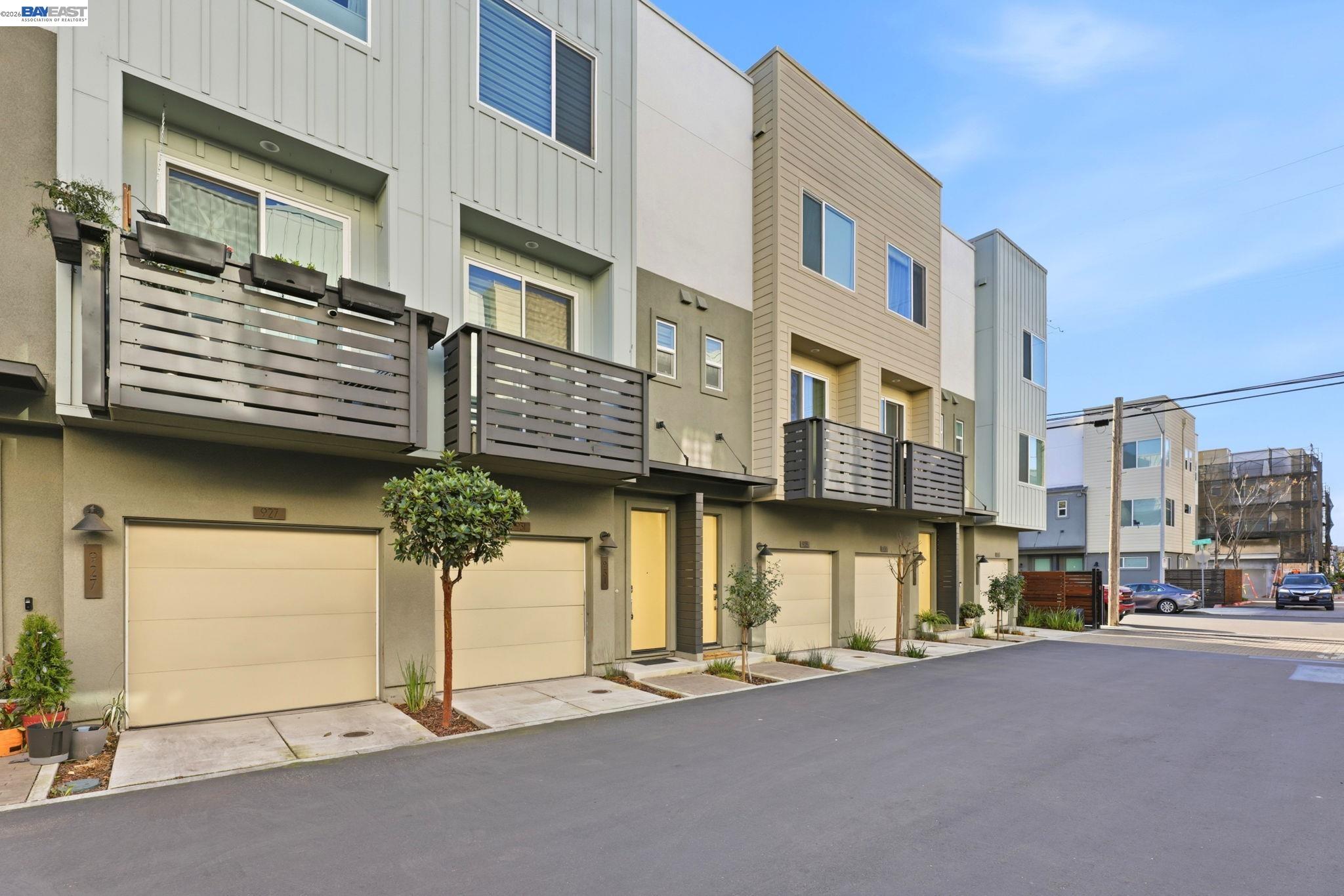 931 Edy Lane Oakland, CA 94607 - Photo 41 of 41 a city street lined with tall buildings
