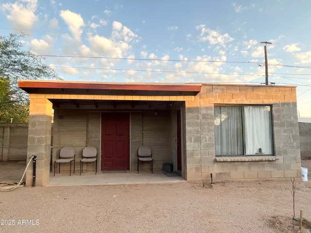 a close view of a fireplace