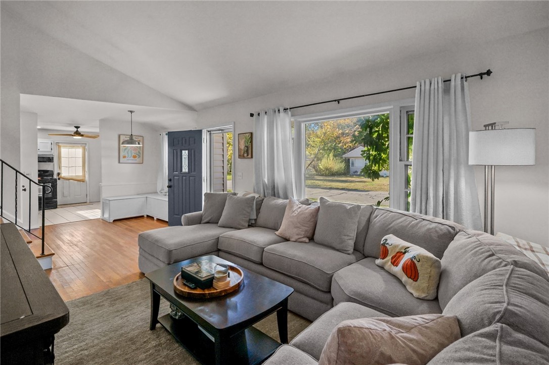 96 Glenbrook Road Warwick, RI 02889 - Photo 11 of 34