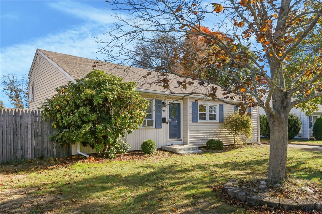 96 Glenbrook Road Warwick, RI 02889 - Photo 5 of 34