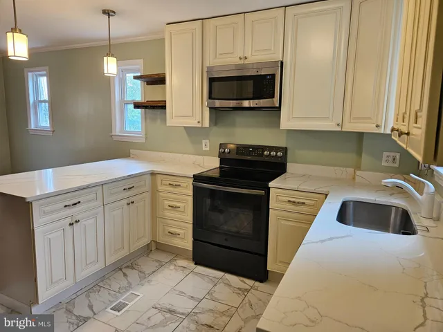 $2,950 | 1509 Jefferson Street, Hyattsville, MD 20782