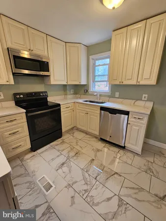 $2,950 | 1509 Jefferson Street, Hyattsville, MD 20782