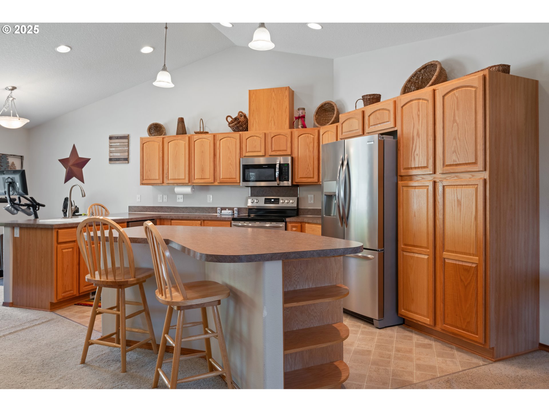 182 Newman Road Kalama, WA 98625 - Photo 11 of 37 Kitchen