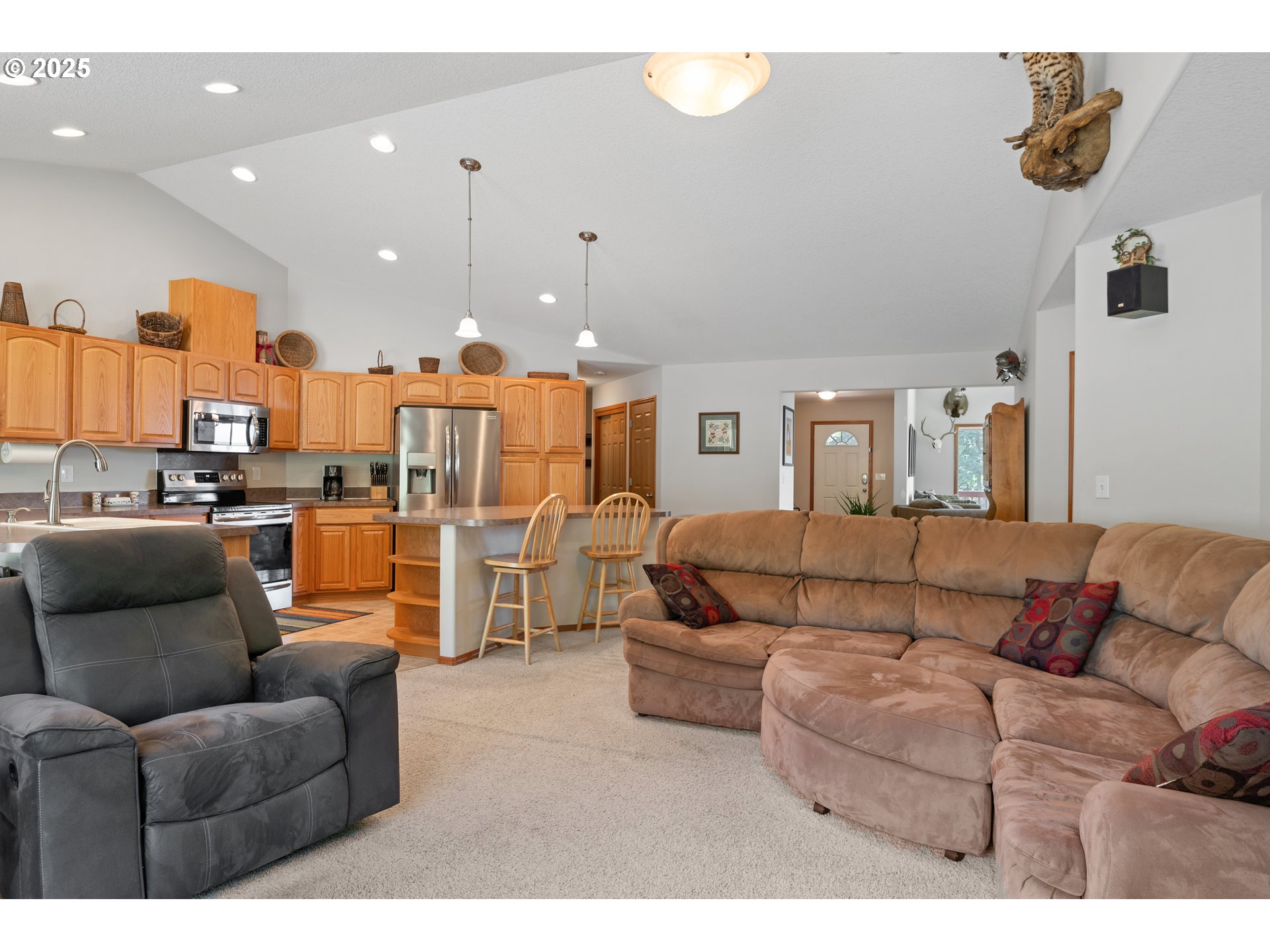 182 Newman Road Kalama, WA 98625 - Photo 15 of 37 Living Room