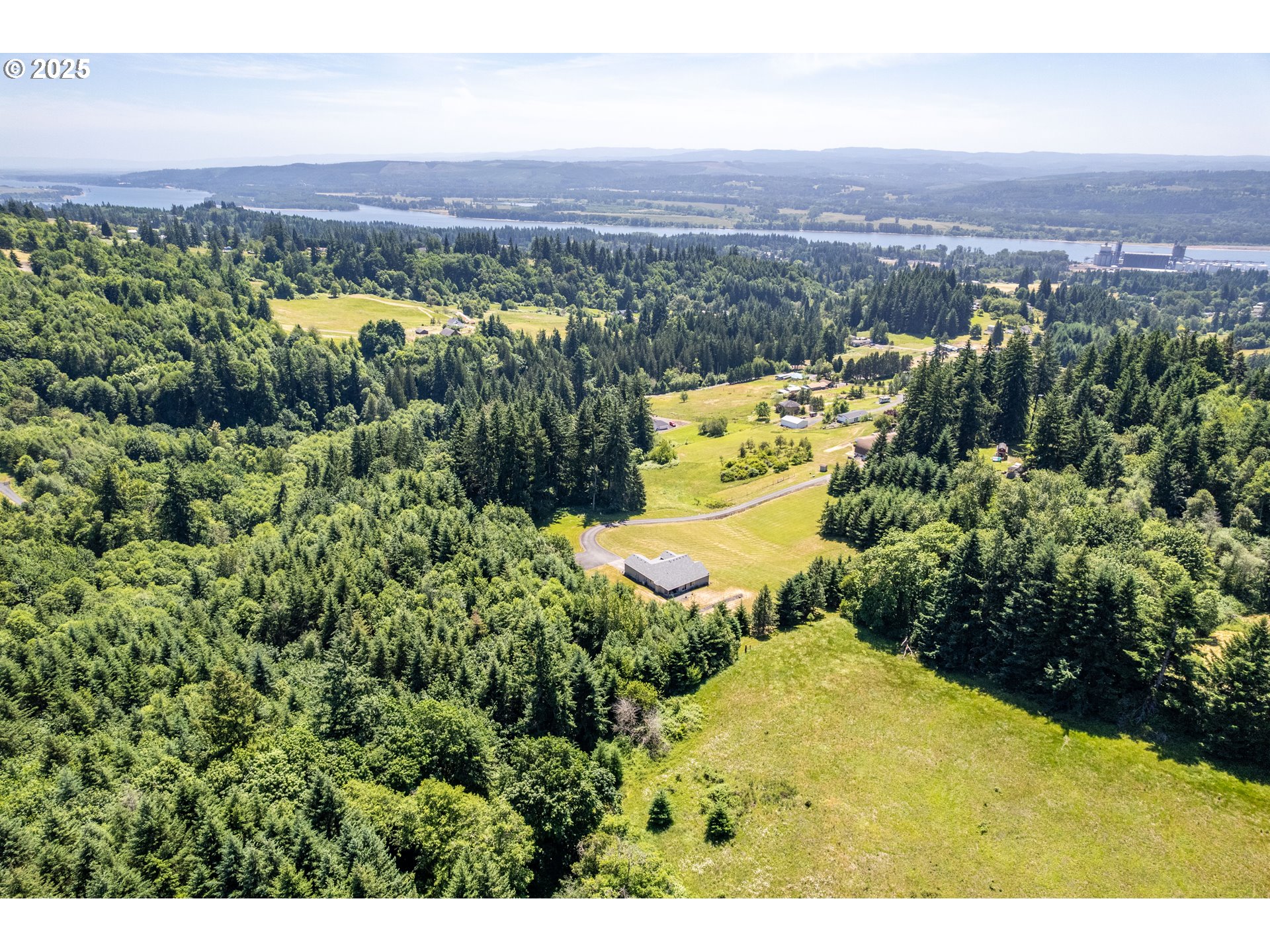 182 Newman Road Kalama, WA 98625 - Photo 3 of 37 View