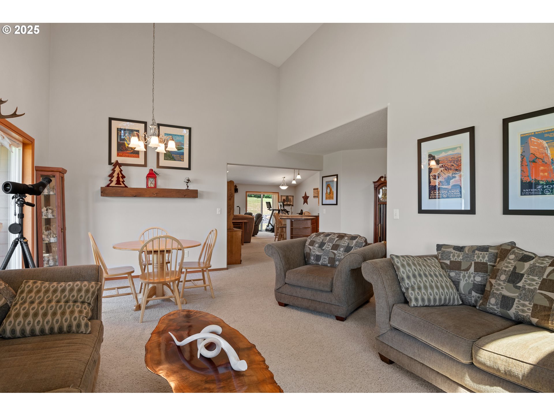 182 Newman Road Kalama, WA 98625 - Photo 9 of 37 Living Room/Dining Room