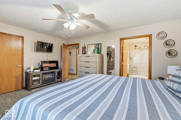 $289,000 | 5435 Coventry Park Boulevard, Indianapolis, IN 46237