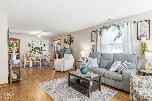 $289,000 | 5435 Coventry Park Boulevard, Indianapolis, IN 46237