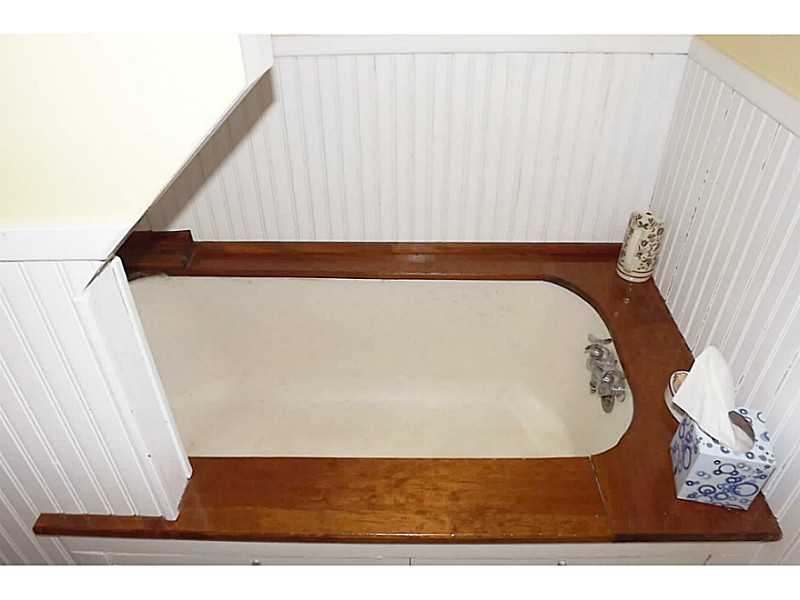 105 Foster Center Road Foster, RI 02825 - Photo 17 of 25 Bathroom.