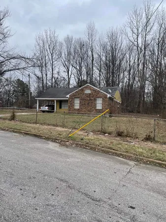 $127,800 | 3516 Suzanne Drive, Memphis, TN 38127