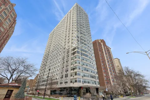 $185,000 | 3900 North Lake Shore Drive, Unit 12D, Chicago, IL 60613