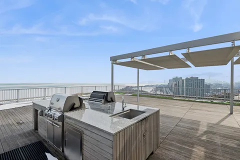 $185,000 | 3900 North Lake Shore Drive, Unit 12D, Chicago, IL 60613