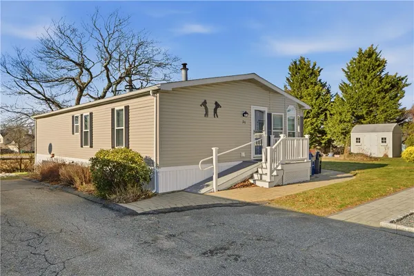 $245,000 | 35 Cathy Circle, Portsmouth, RI 02871
