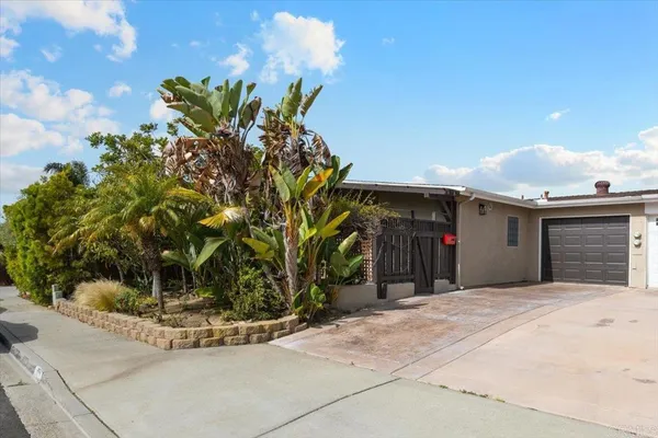 $1,325,000 | 248 Coneflower Street, Encinitas, CA 92024