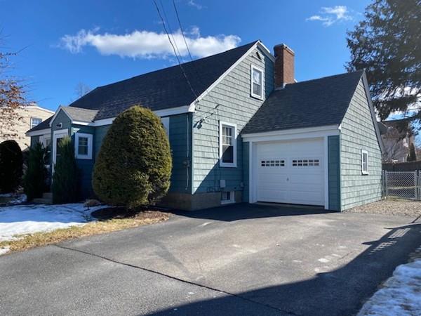 22 Hartford Road Worcester, MA 01606 - Photo 1 of 19 Gallery Image 1