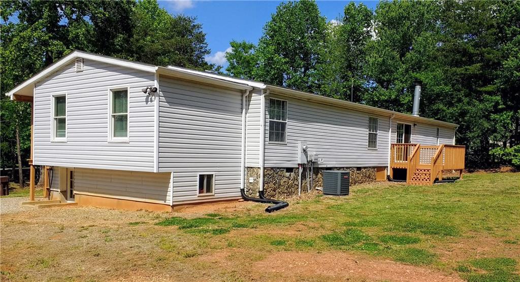 4687 Rocking Horse Road Maiden, NC 28650 - Photo 3 of 23 Gallery Image 3
