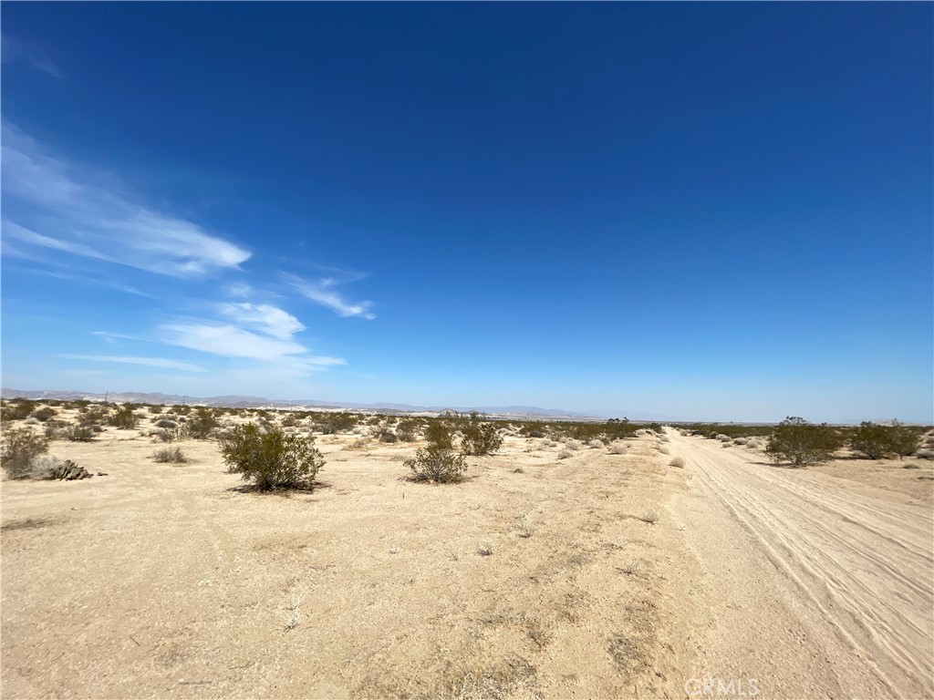 123 Nardina 29 Palms Ca  