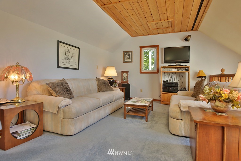 5250 Bounty Loop Freeland, WA 98249 - Photo 12 of 21