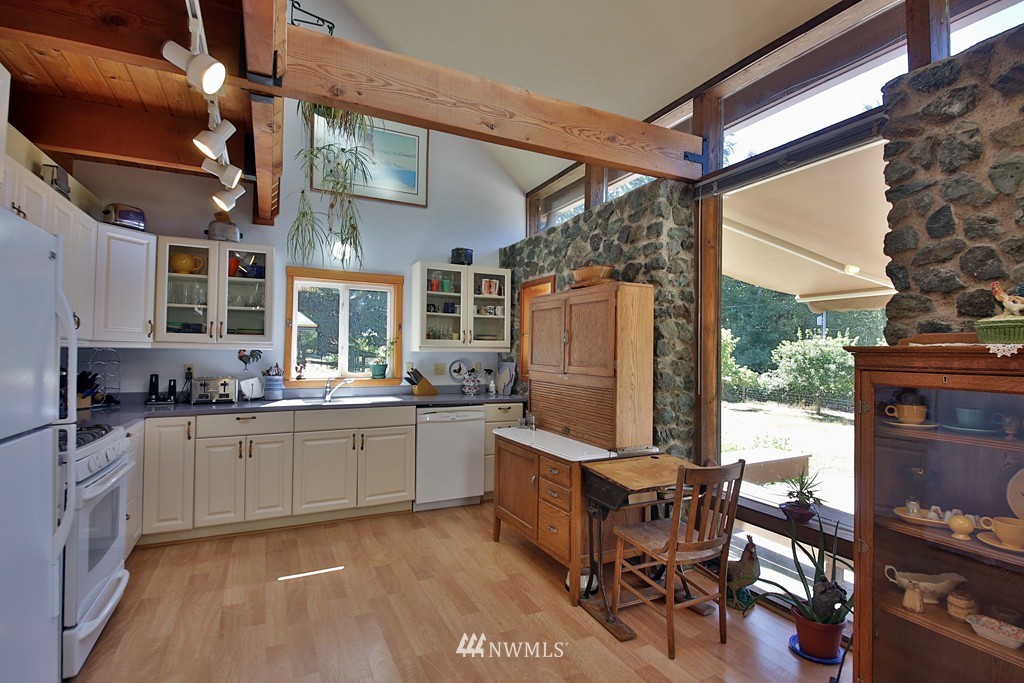 5250 Bounty Loop Freeland, WA 98249 - Photo 9 of 21