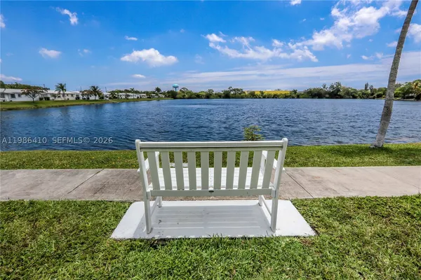 $1,775 | 2223 Park Hollywood, Unit 306, Hollywood, FL 33021
