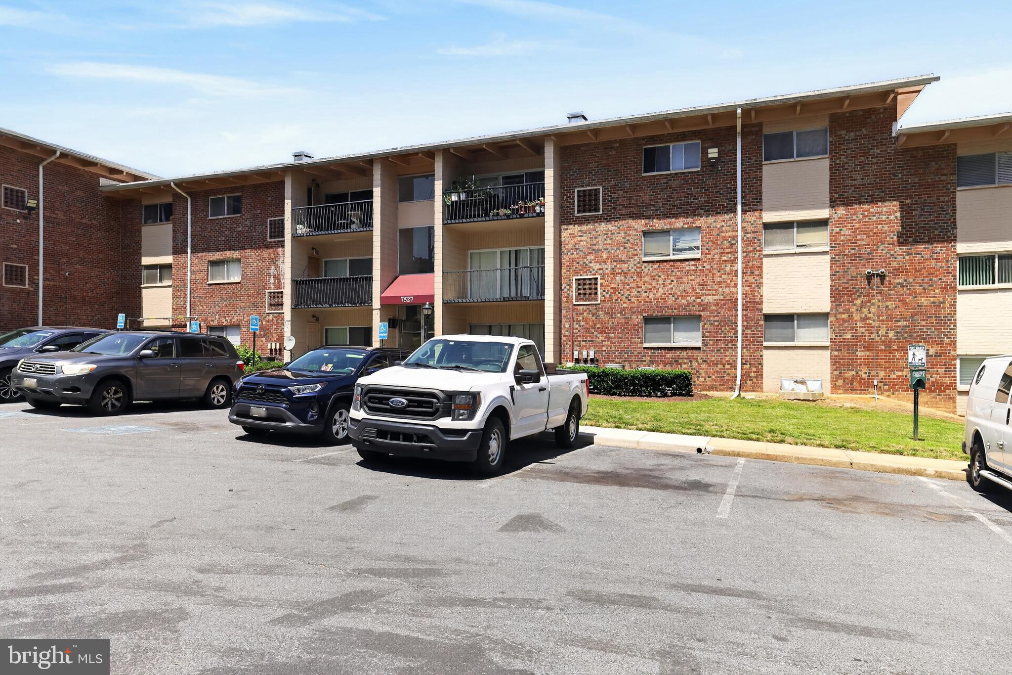 7527 Riverdale Road, Unit 1827 Hyattsville, MD 20784 - Photo 27 of 28