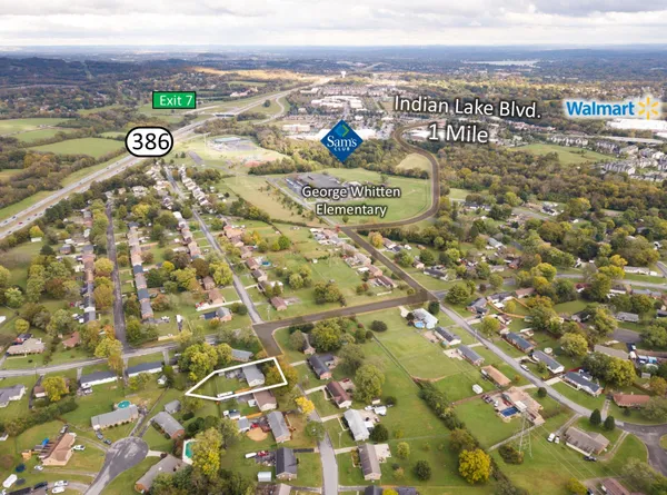 $2,200 | 202 Raindrop Lane, Hendersonville, TN 37075