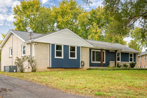 $2,200 | 202 Raindrop Lane, Hendersonville, TN 37075