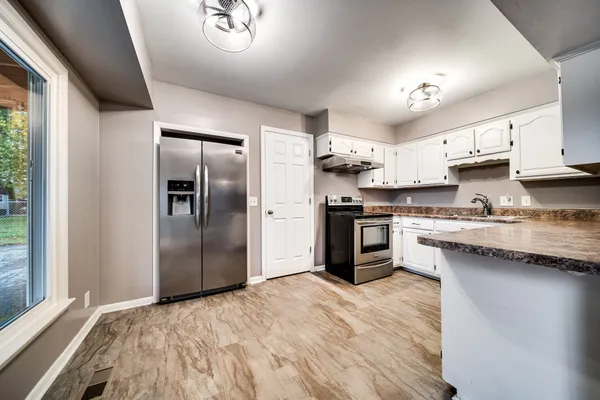 $2,200 | 202 Raindrop Lane, Hendersonville, TN 37075