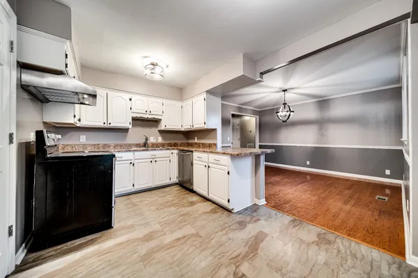 $2,200 | 202 Raindrop Lane, Hendersonville, TN 37075