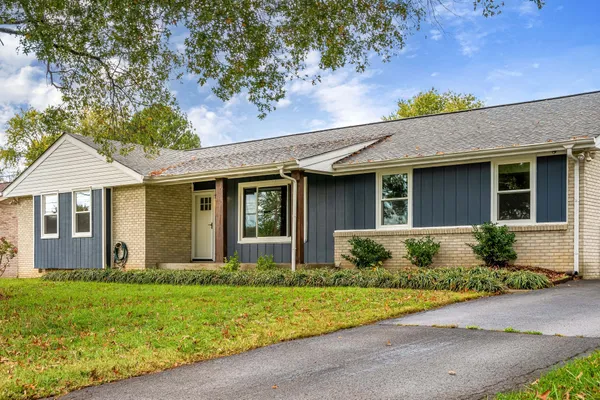 $2,200 | 202 Raindrop Lane, Hendersonville, TN 37075