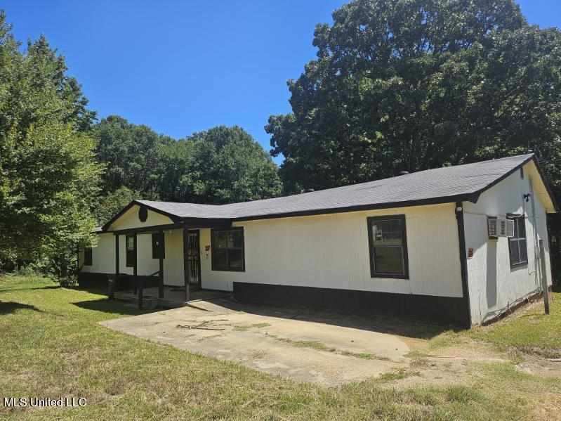 4913 East Tate Road Coldwater, MS 38618 - Photo 1 of 25 4913 E Tate Road