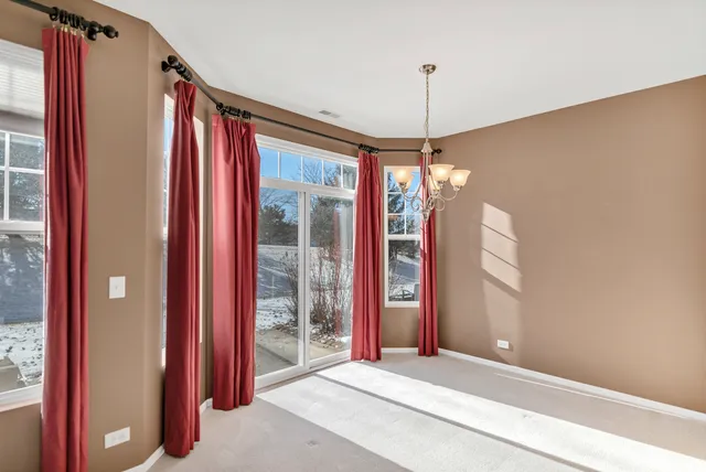 $285,000 | 6526 Marble Lane, Carpentersville, IL 60110